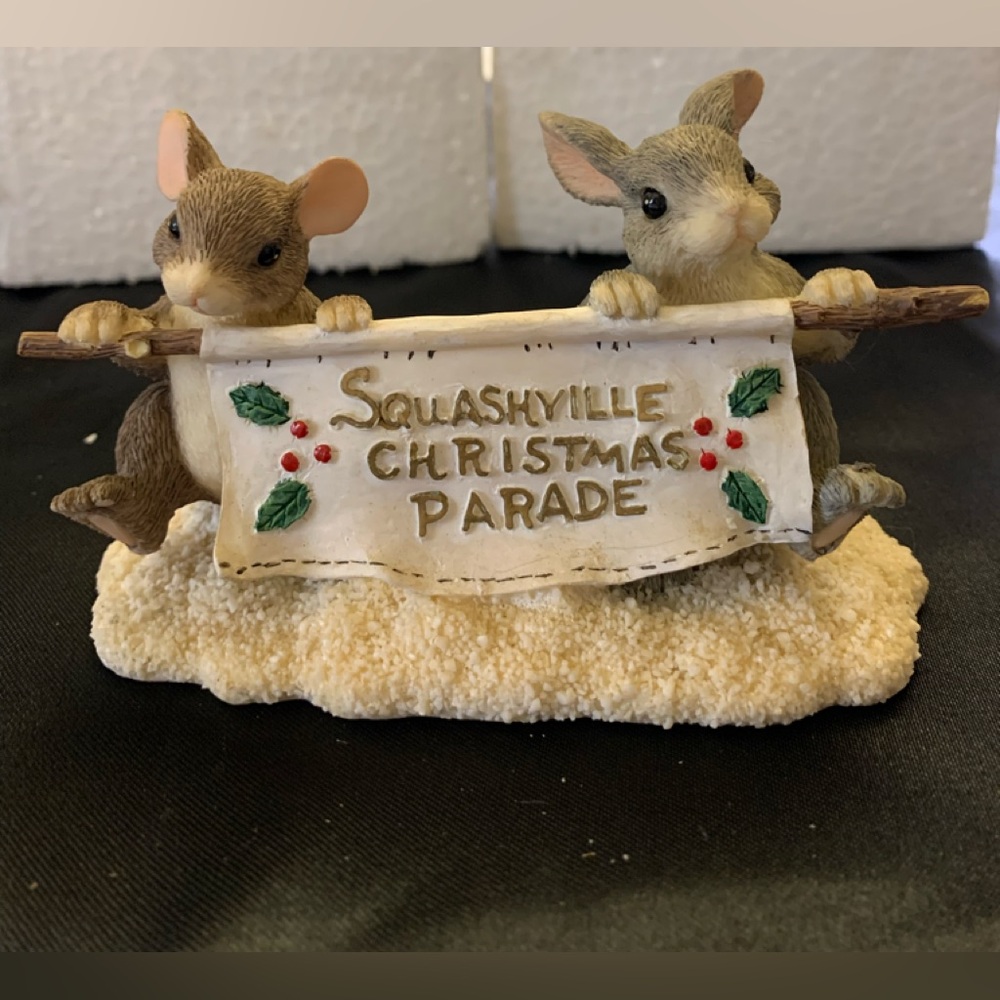 Dean Griff Sylvestri Charming Tails Christmas figurine